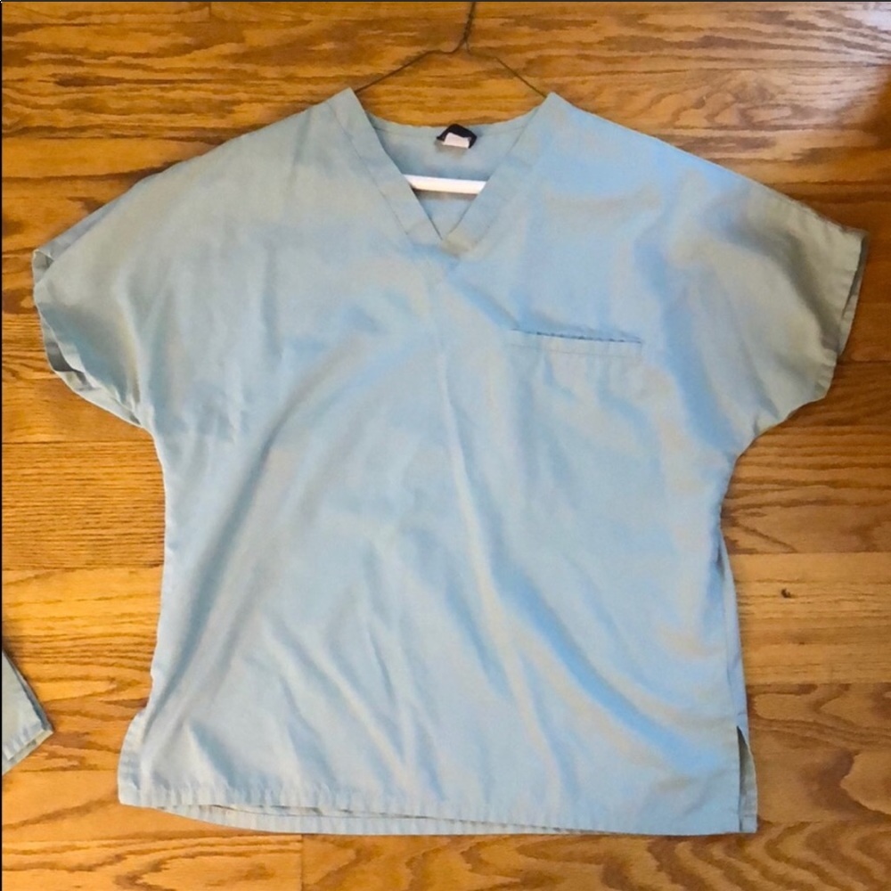 Barco Scrubs Top